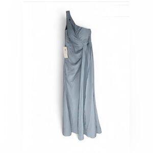 NWT Chic One-Shoulder Dress. Size 4